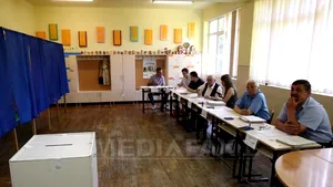MAE: Există risc de vot multiplu ca urmare a deciziei BEC de a se vota pe baza cărţii de identitate în toate statele