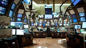 Indicele Dow Jones a consemnat cel mai mare declin zilnic de la „Lunea Neagră” din 1987 până astăzi