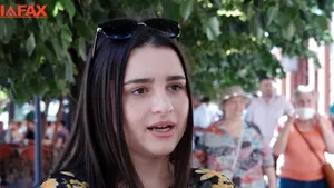Educaţie pe bâjbâite vs. milioane investite. Ca elev în România, Diana are emoţii pentru noul an şcolar 