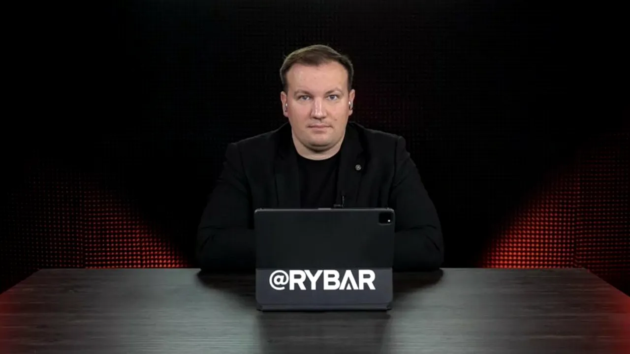 Șeful influentului blog militar rusesc Rybar, arestat în Muntenegru. Medvedev amenință cu reținerea cetățenilor europeni și americani