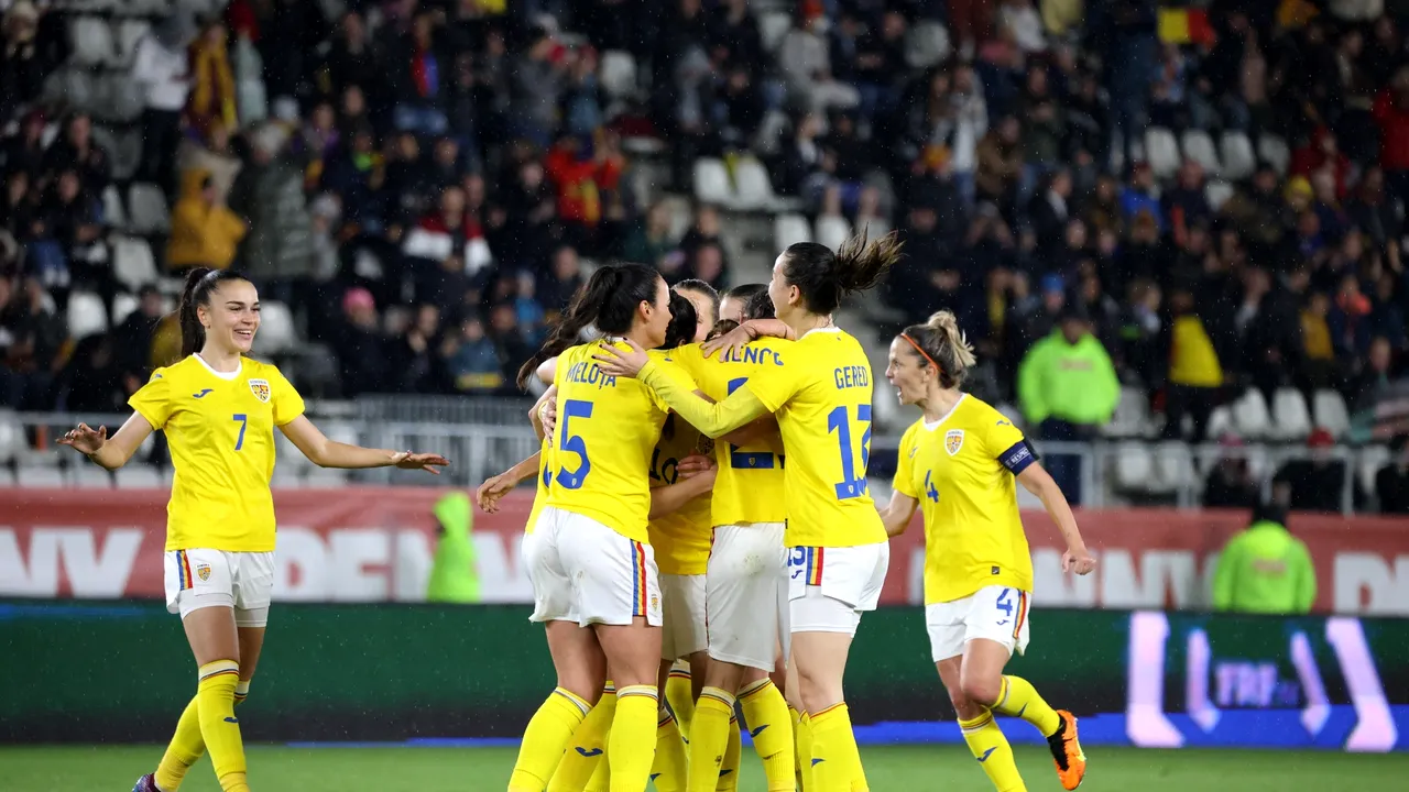 Fotbalul feminin împlineşte 33 de ani
