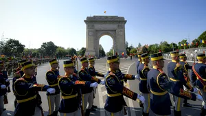 România, dormi liniştită! Te anunţă alţii dacă o să păţeşti ceva