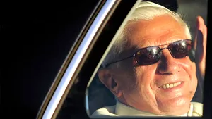 MEDIAFAX ZOOM: Papa Benedict al XVI-lea, o galerie foto inedită în ziua în care pleacă oficial de la Vatican