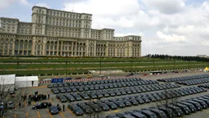 Şefii de delegaţii la summit-ul NATO vor merge cu maşini blindate