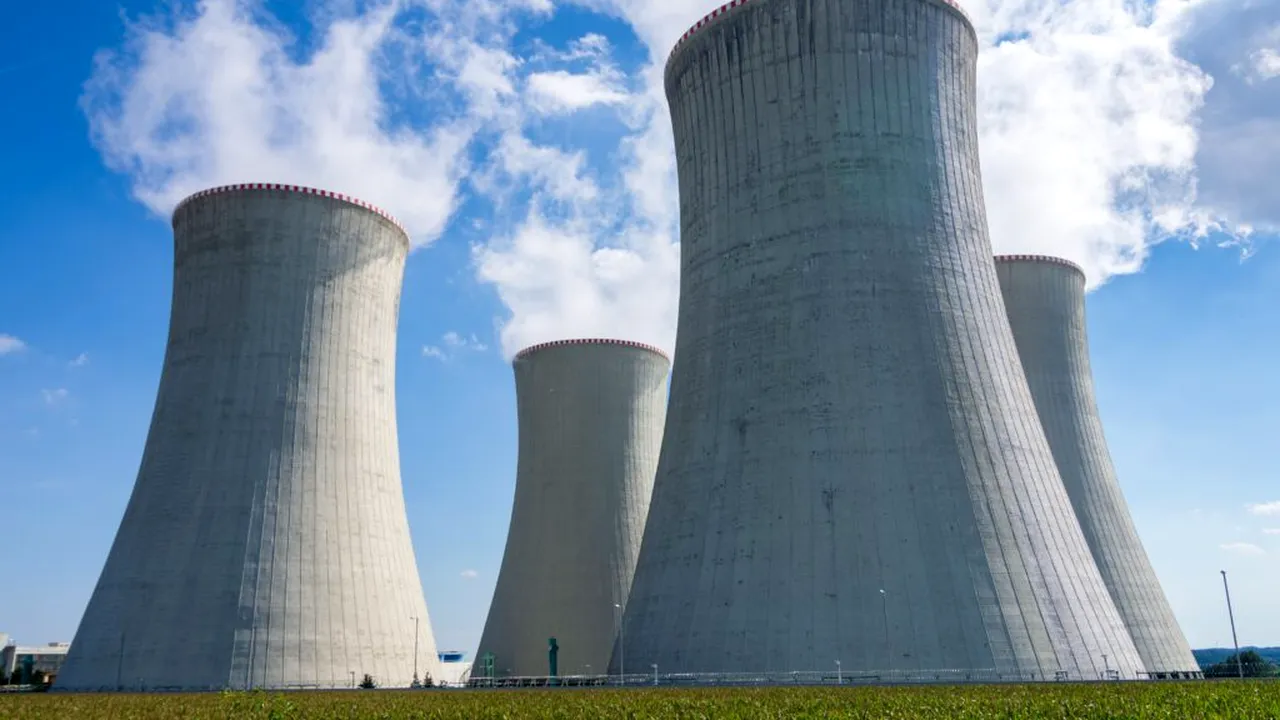 Europa se pregătește să redeschidă reactoare nucleare, în timp ce Spania merge în sens opus
