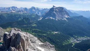 Staţiunile montane au devenit refugiul preferat al italienilor care fug de coronavirus. „Muntele e primitor, dar azi nu!”