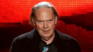 Neil Young va lansa un player muzical digital de înaltă rezoluţie