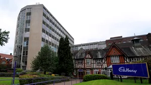 Cadbury face un nou efort de respingere a ofertei Kraft