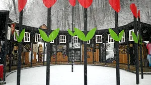 Lacăte ale iubirii, puse de turişti la Castelul Bran, pentru ca dragostea să dureze sute de ani | GALERIE FOTO 