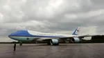 Poluare la baza militară care găzduiește Air Force One. Combustibilul pentru avioane a ajuns în apă
