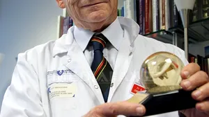 Al treilea pacient care a primit o inimă artificială Carmat se simte bine