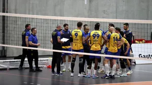 Corona Brașov joacă pentru calificarea în optimile CEV Cup. Dinamo își află miercuri adversara