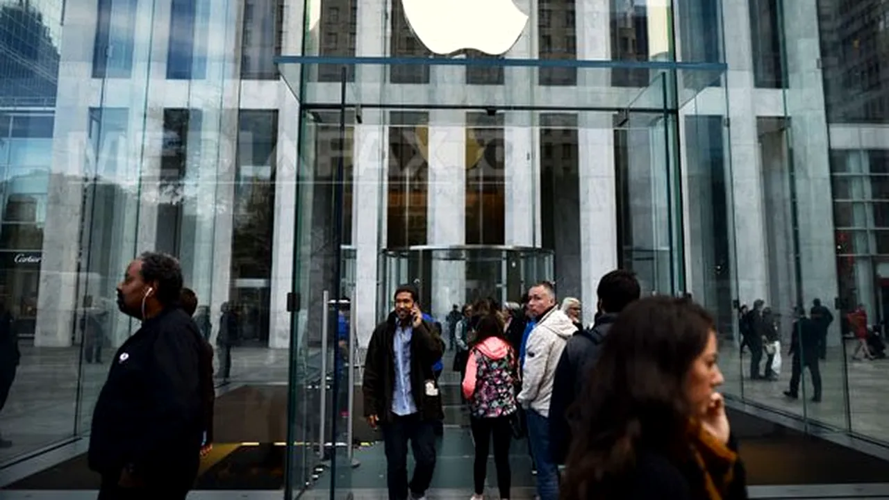 Apple a avut profit record, de 18 miliarde de dolari, în perioada octombrie-decembrie