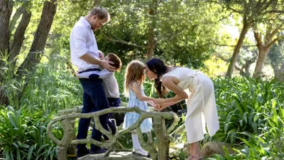 EXTERNE Meghan Markle îi aduce pe Archie și Lilibet în Marea Britanie pentru reuniunea cu Regele Charles
