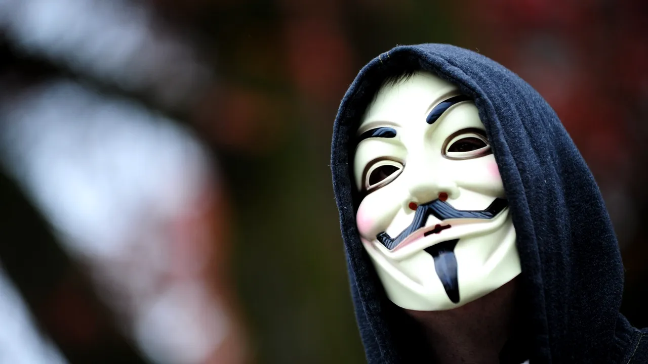 Anonymous loveşte din nou: susţine un mega-atac asupra site-urilor guvernamentale din Belarus

