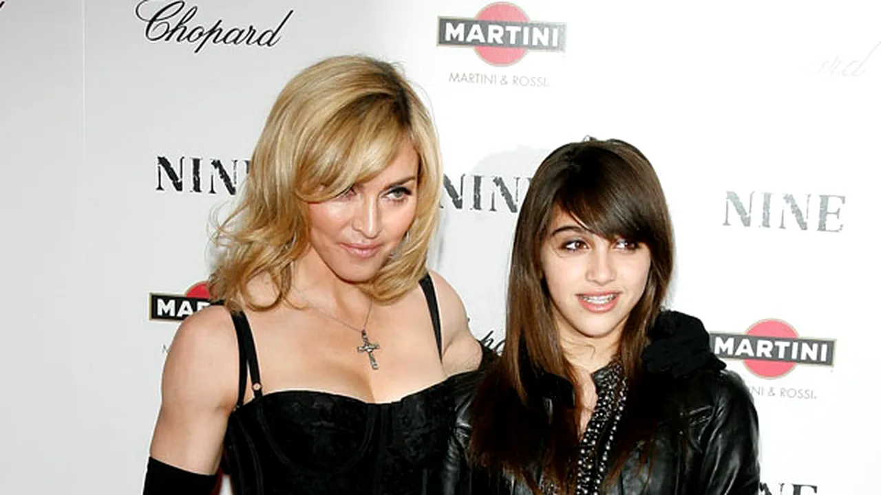Madonna şi fiica ei Lourdes creează haine pentru copii