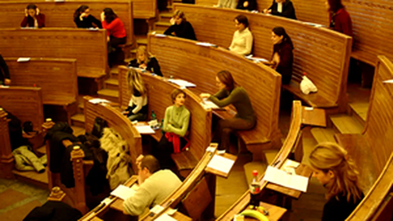 Romanian Govt Decides On Ten-Yr Compulsory Educ, Sets Professors’ Retirement Age At 65