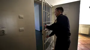 #DIZGRAŢIAŢII Scrisoarea unui deţinut către autorităţi: Închisoarea este iadul unde demonii conduc