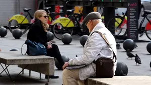 Nu mai ai voie să ieşi din casă decât pentru motive întemeiate sau cu adeverinţă