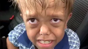 VIDEO: Sprijin impresionant pentru Quaden, băieţelul din Australia afectat de nanism. „Mii şi mii de oameni îţi doresc binele. Fii puternic”