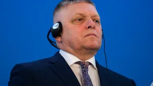 Fico a rupt tăcerea în zorii zilei de luni. Ce mesaj le-a transmis lui Magyar și Orbán