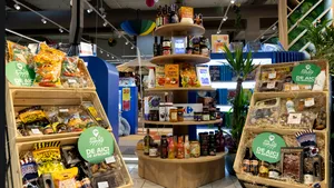 Carrefour aduce produse românești de la artizani în magazinele din toată țara. Cine se poate înscrie în program