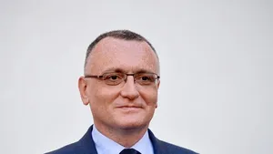 Sorin Cîmpeanu, desemnat PREMIER INTERIMAR de Klaus Iohannis. Miniştrii au fost convocaţi la o şedinţă informală