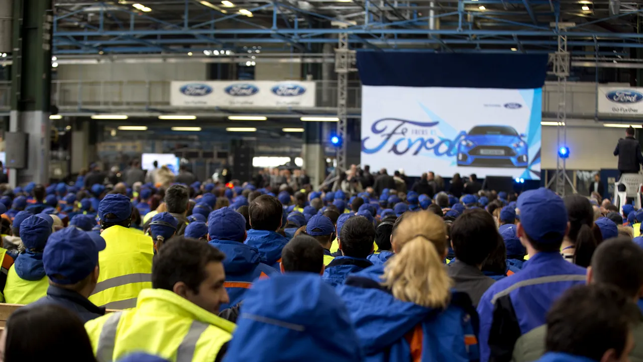 Ford România face noi angajări. Aproximativ 1000 de posturi sunt disponibile