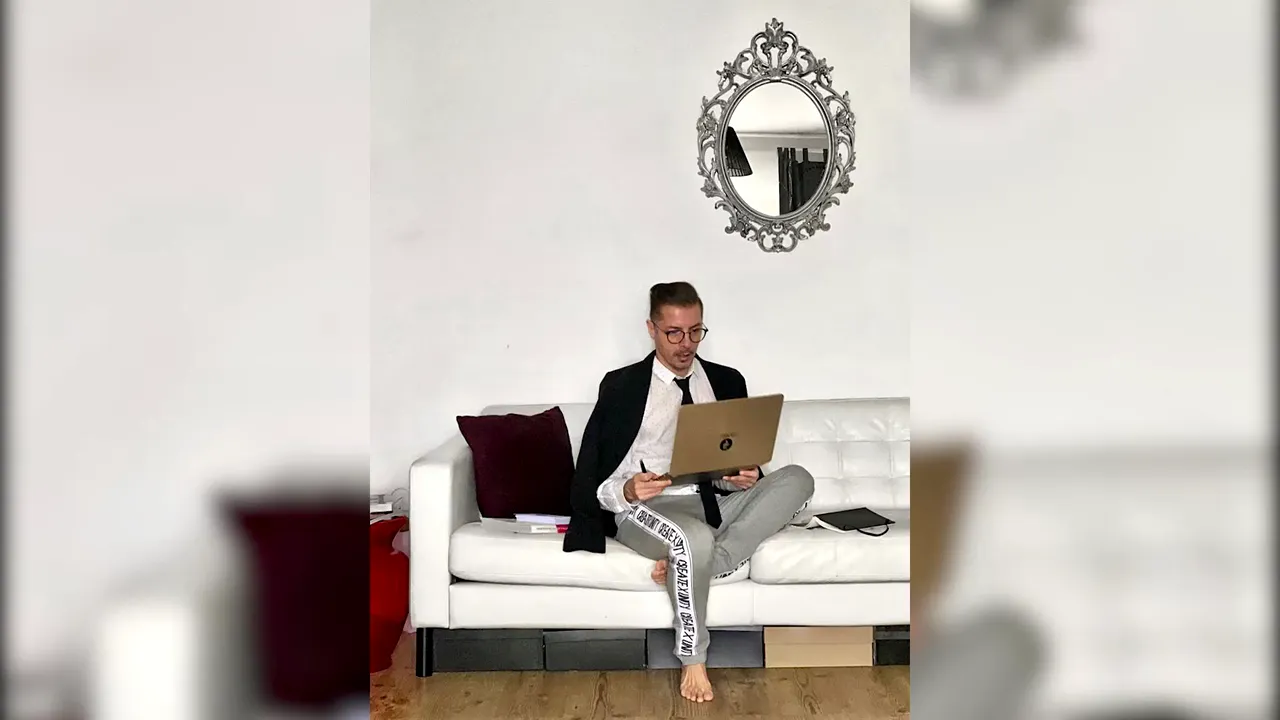 De la costum, la cămaşă şi pantaloni de trening. Cum a schimbat criza dress code-ul corporatiştilor