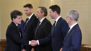 Robert Sighiartău despre criza politică: AUR este supralicitat în sondaje. PSD se teme de anticipate