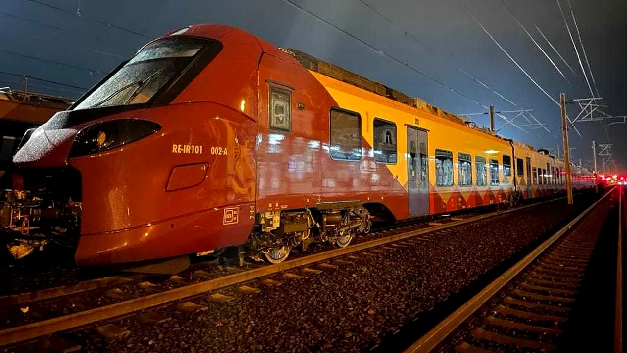 Primul tren electric produs de Alstom a intrat în România pe la Curtici