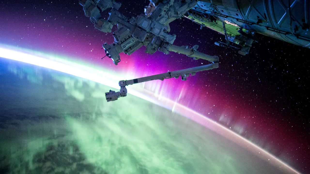 Alerta de furtună geomagnetică severă emisă; Aurore boreale masive expuse în America de Nord