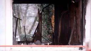 Numărul deceselor după incendiul de la Matei Balş creşte la 10 zile de la tragedie. Bilanţul se ridică la 16 morţi