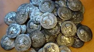 Descoperire istorică importantă în Olt: 70 de monede din argint, din secolul II Î.H