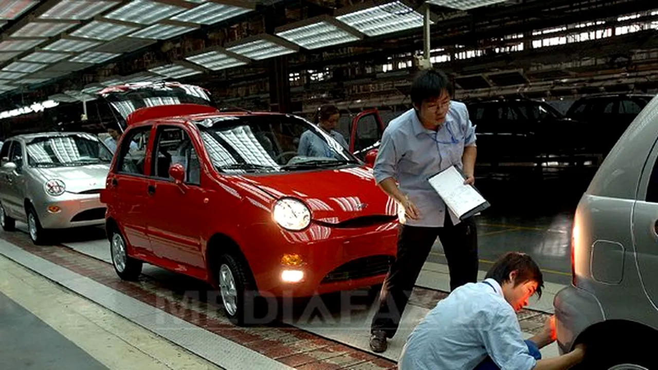 Vânzările auto din China au scăzut în prima jumătate a anului 2022 faţă de anul precedent cu 7,1%