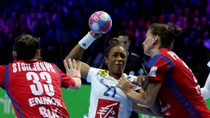 Acţiuni ilegale la un club de handbal din Franţa. Jucătoarele, obligate să facă teste de sarcină 