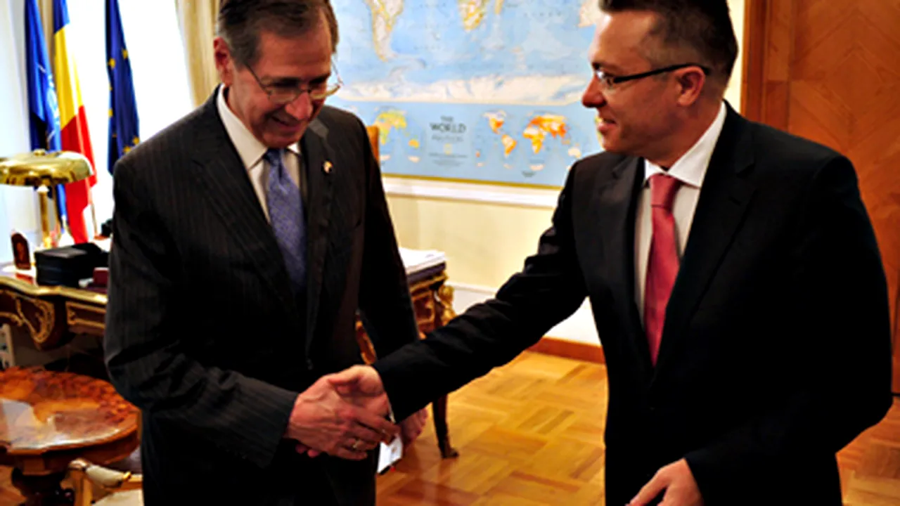 Noul ambasador al SUA şi-a prezentat la MAE copiile scrisorilor de acreditare