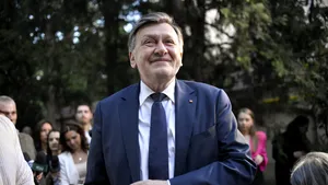 Crin Antonescu: „Doar nu vă imaginați că CNN e brusc interesat de ce mai crede ministrul de Externe al României”