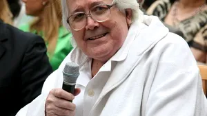 Pediatrul Alexandru Pesamosca a fost înmormântat în aplauzele a peste trei sute de oameni