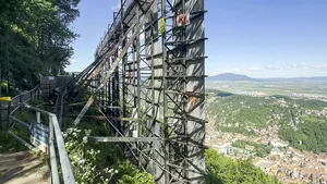 Se reface unul dintre cele mai spectaculoase puncte de belvedere din România. Lucrările trebuie finalizate în trei luni