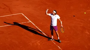 Stefanos Tsitsipas s-a calificat pentru prima dată în carieră în finala de la Roland Garros