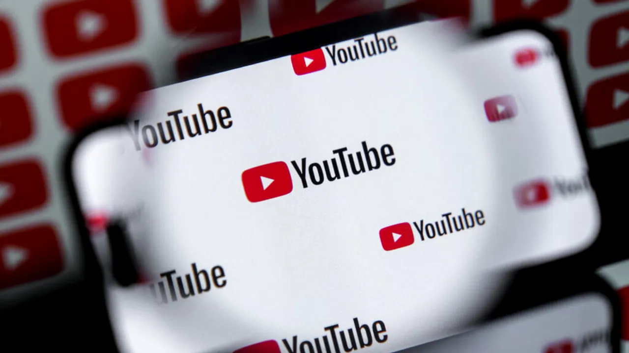 Peste 15 milioane de videoclipuri de pe YouTube, preluate fără permisiune pentru antrenarea AI