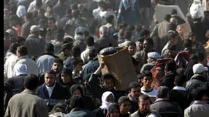 Egiptul va permite în continuare palestinienilor din Fâşia Gaza să treacă graniţa