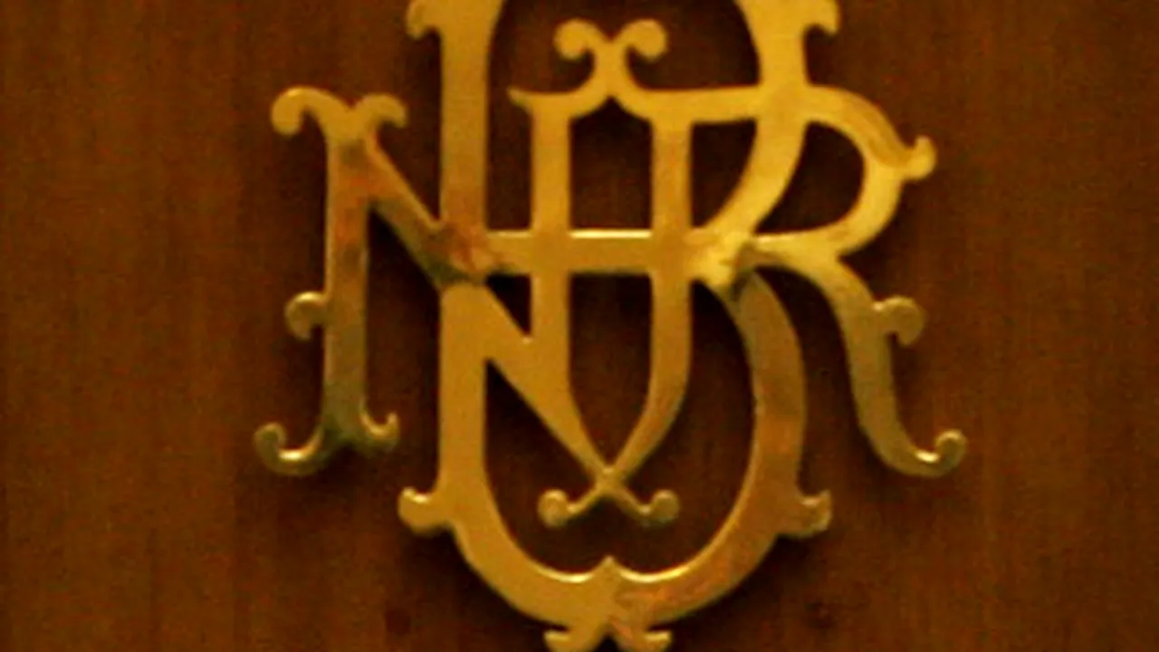 Rezervele valutare ale BNR au scăzut