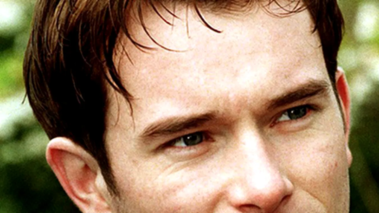Stephen Gately, de la Boyzone, ar fi murit înecat cu propria vomă - VIDEO