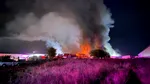 Incendiu puternic la Complexul Comercial Dragonul Roșu, în București / O parte din structura clădirii, prăbușită / Mesaj RO-Alert, emis