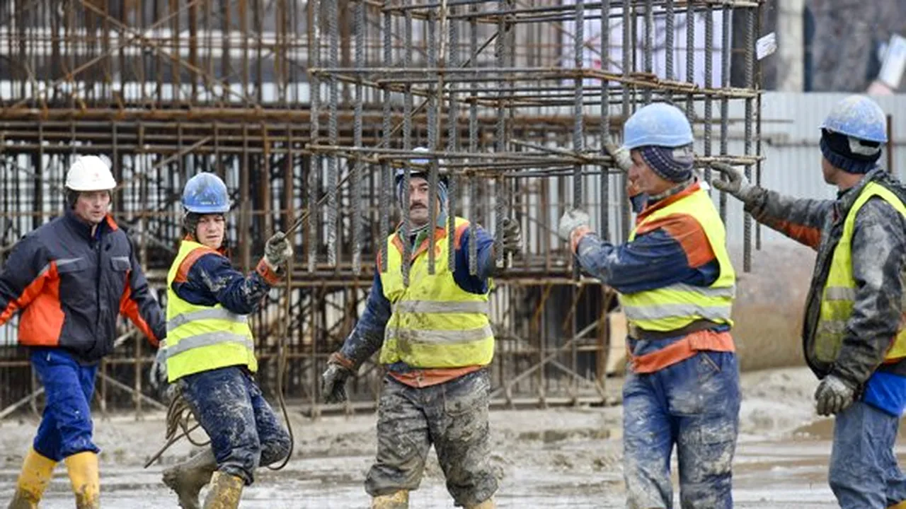 Guvernul anunţă că salariile din construcţii, agricultură şi industria alimentară rămân neschimbate