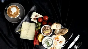 City Grill Group: de la 'mult si bun' la 'clar, echilibrat si relevant'  Clientul roman devine mai selectiv.  Ce tendinte redefinesc acum piata de restaurante.