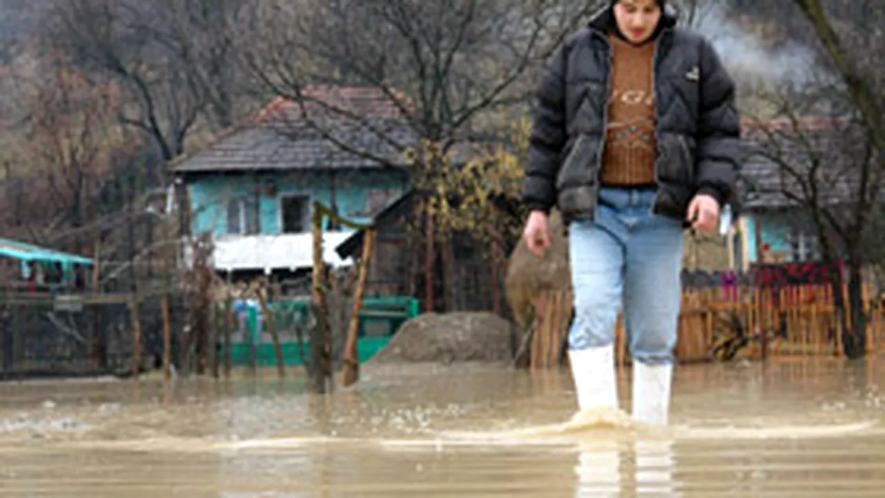 Vaslui: 63 de persoane din Bârlad, evacuate din cauza inundaţiilor