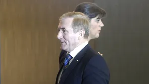 Laura Codruţa Kovesi are interdicţie de a discuta cu procurorul general, Augustin Lazăr